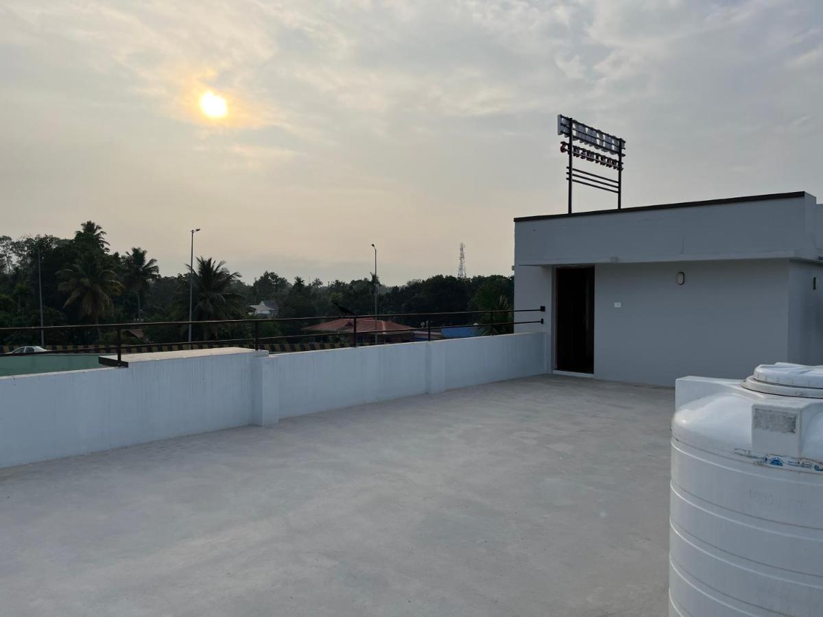 Solomon Apartments,Alappuzha Beach. Exterior foto